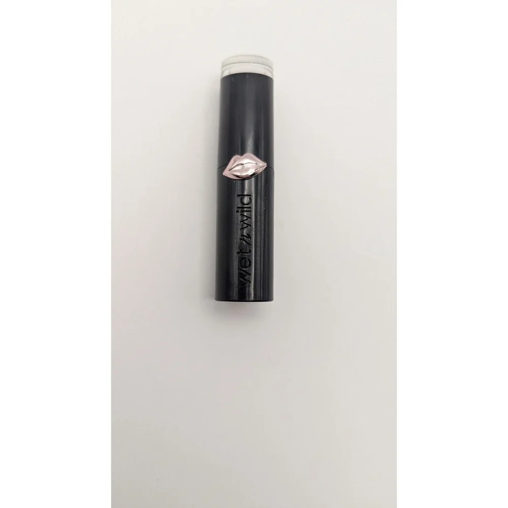 Wet n Wild Mega Last Matte Lipstick Cherry Picking 1111415 Red Berry Vegan‎ NEW